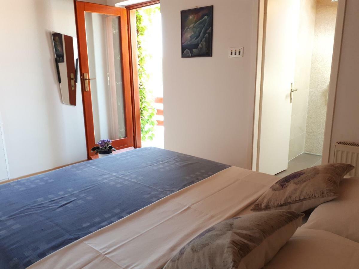 Apartmani Matas Petrčane Kültér fotó